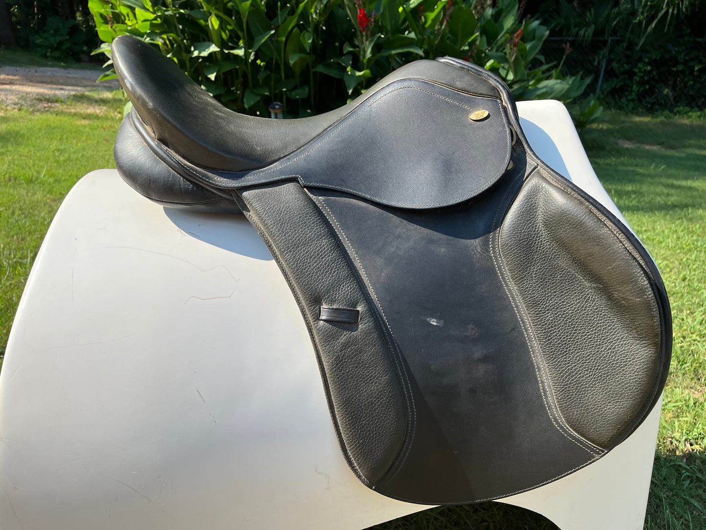 Supreme Jump Saddle