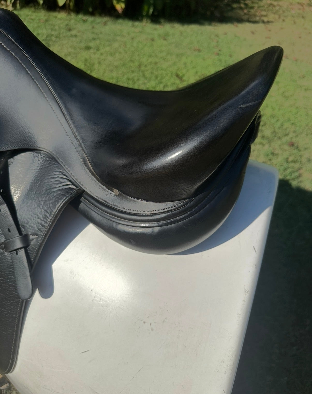 Hermes Corlandus Dressage Saddle