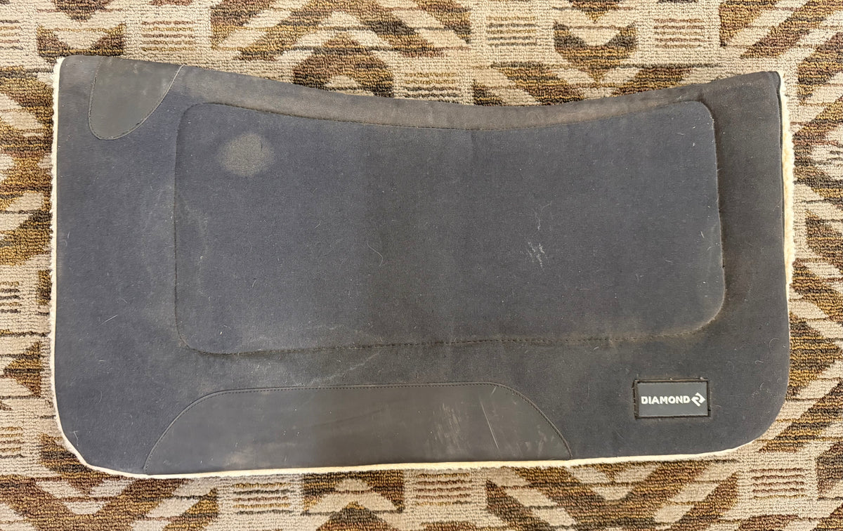 Diamond R Fleece Pad