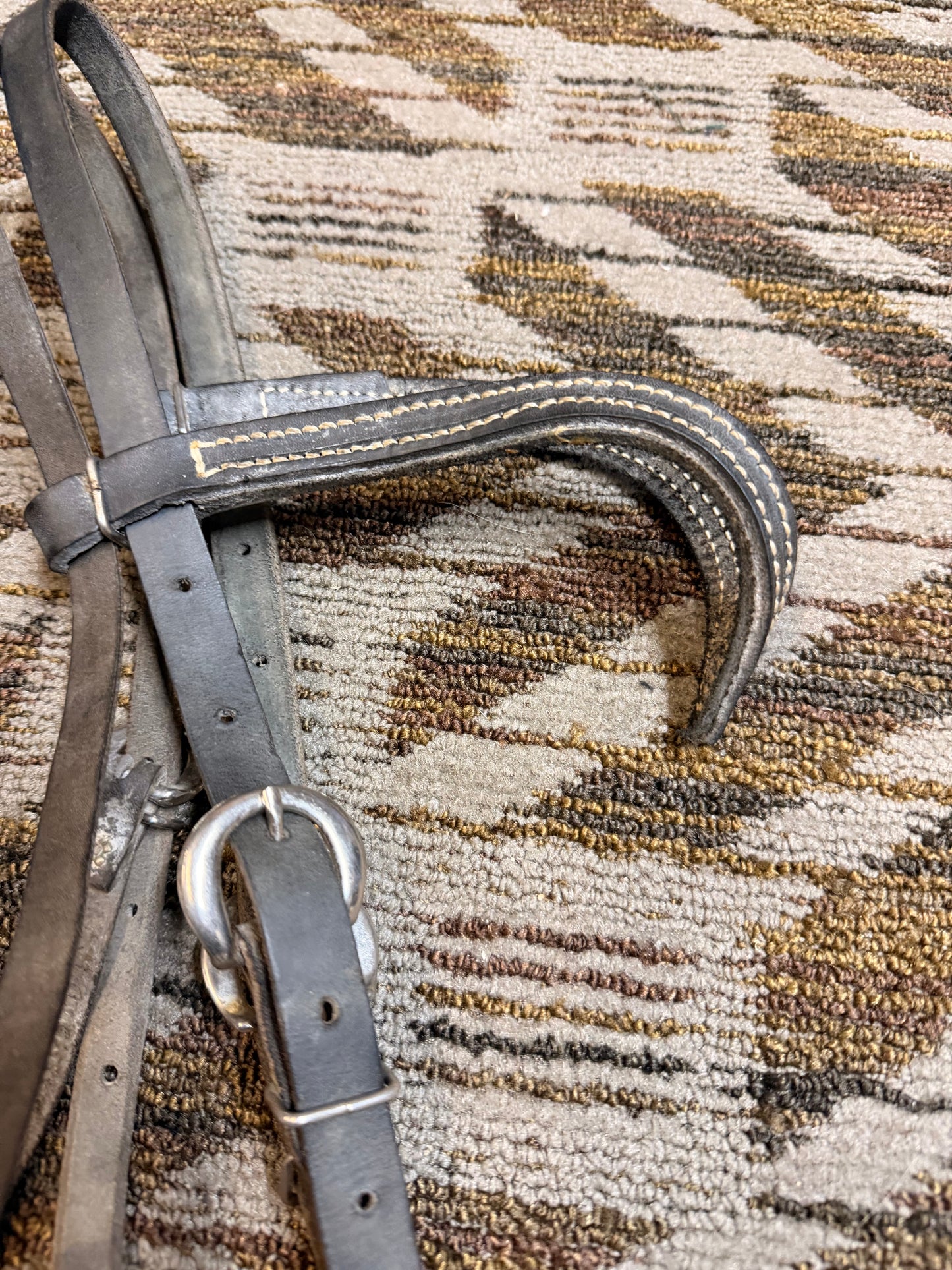 Black Headstall w/ Shaped Browband