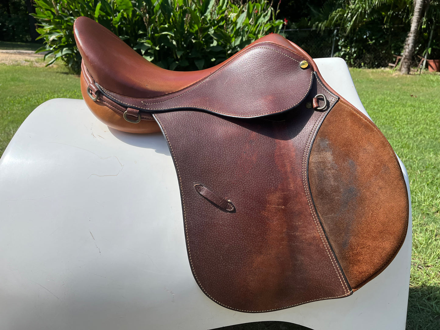 HDR Advantage Close Contact Saddle