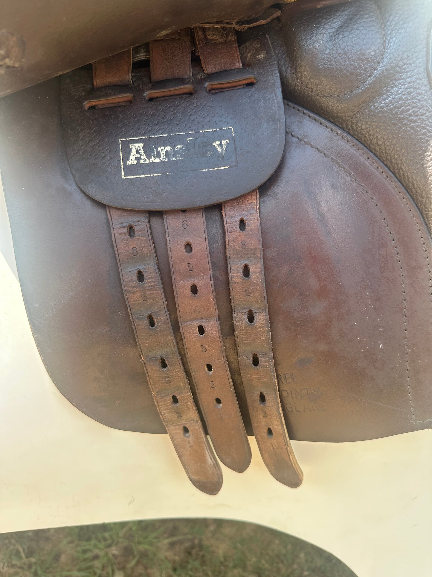 Ainsley Forward Flap Jump Saddle