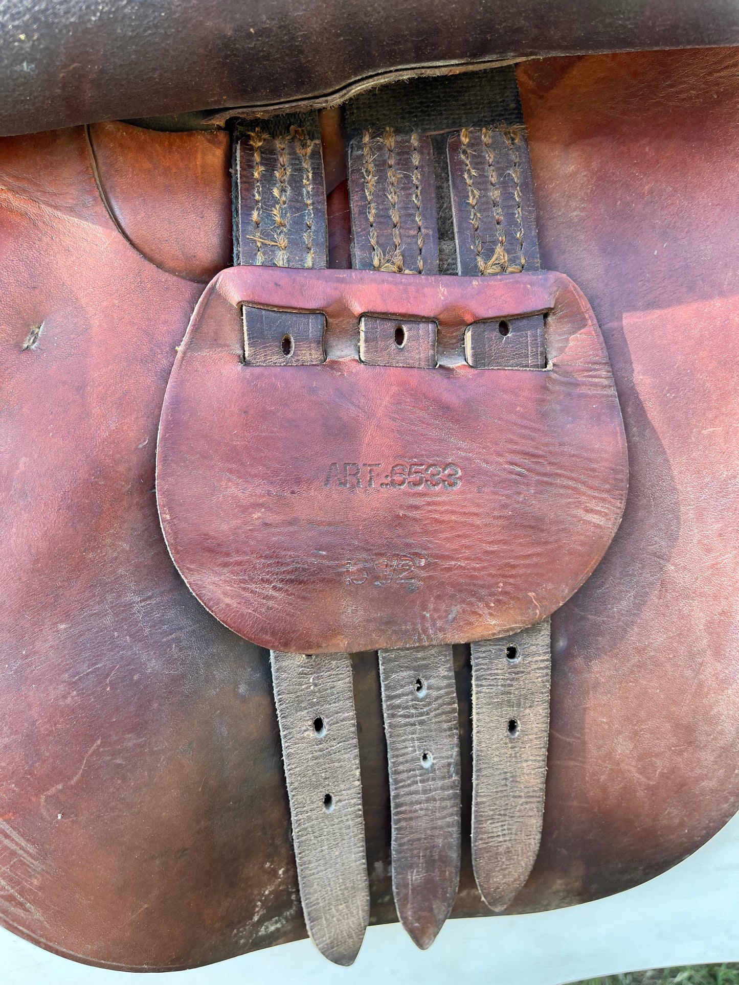 Collegiate Close Contact Saddle