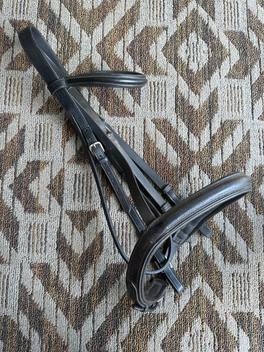 Black Padded Bobby’s English Tack Dressage Bridle