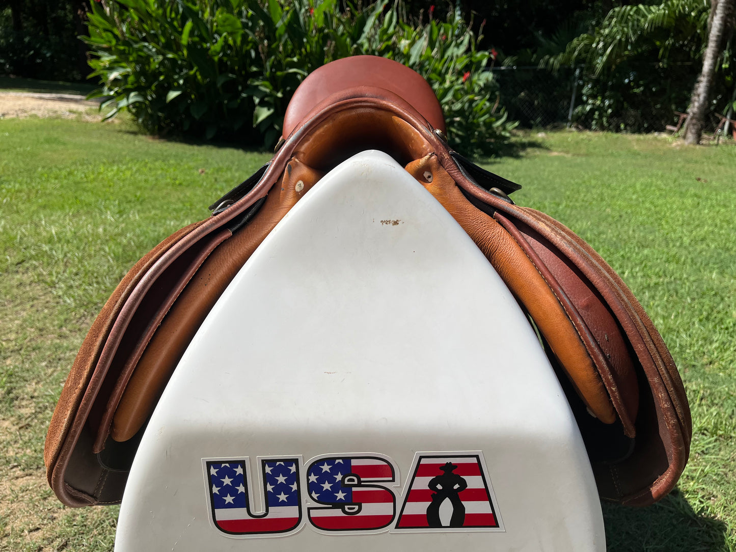 HDR Advantage Close Contact Saddle