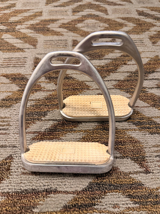 Carlyle Stirrup Irons