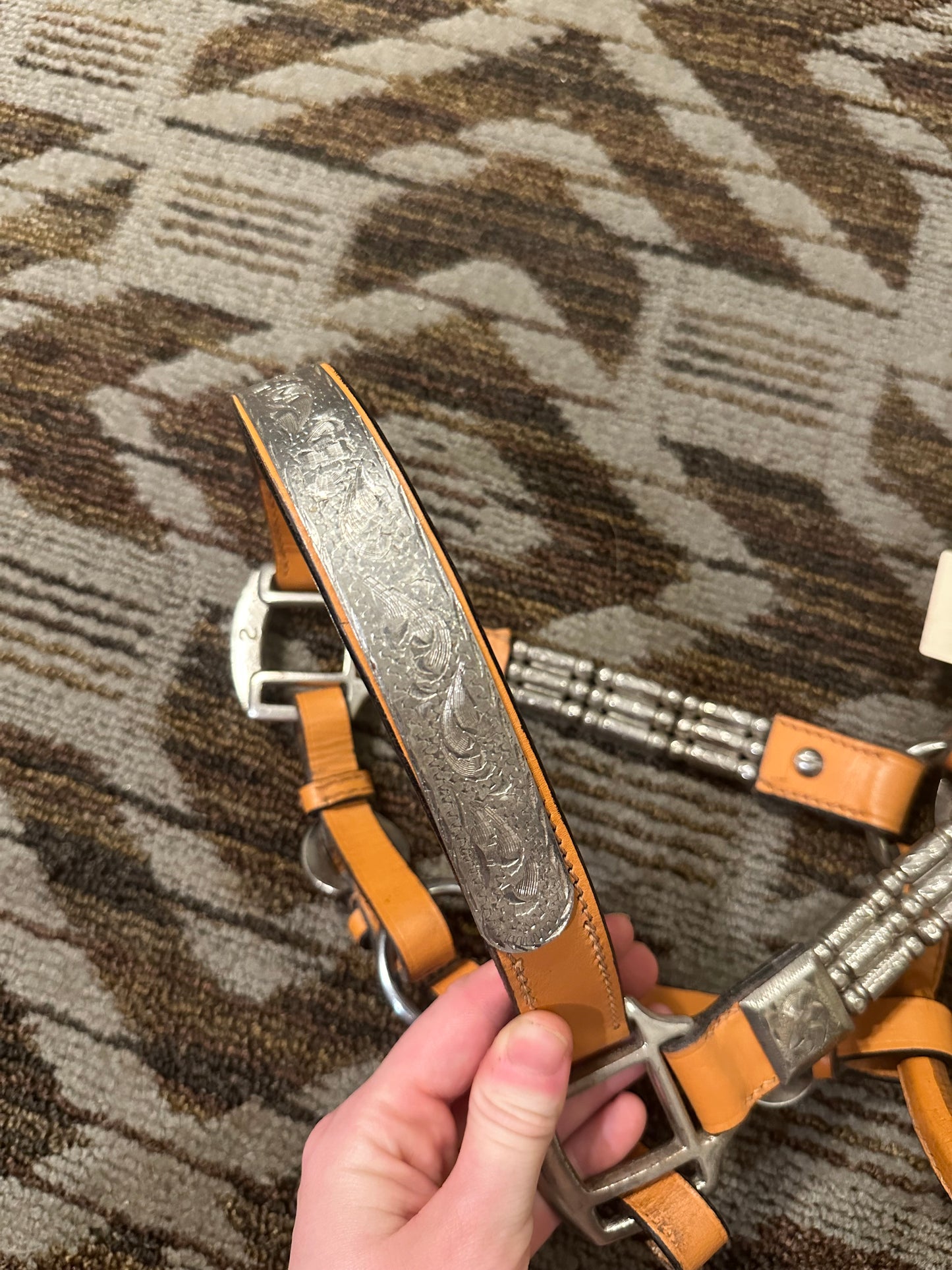 Light Oil Show Halter