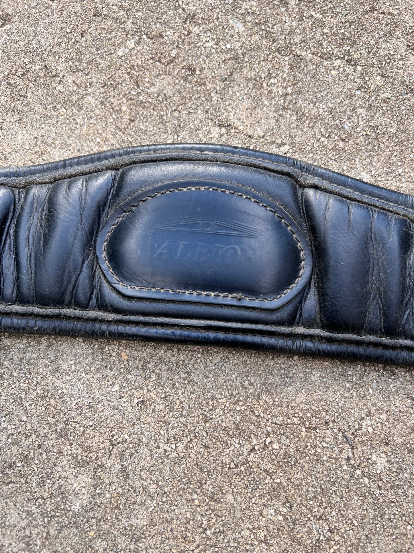 Albion Leather Dressage Girth - 28”