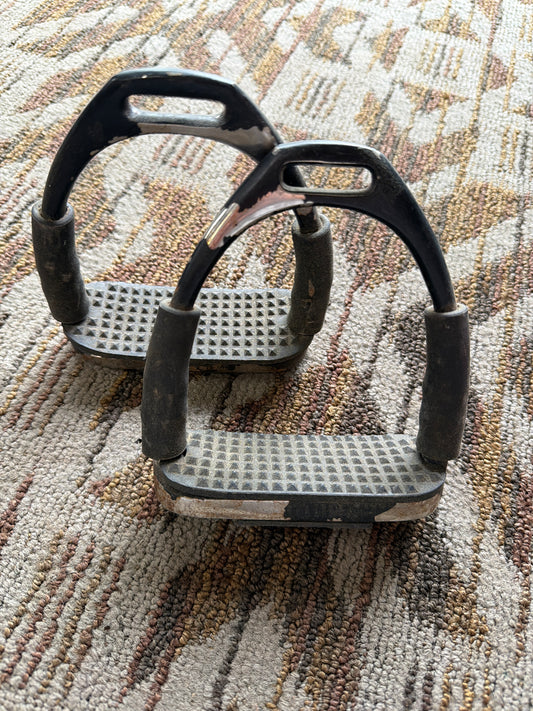 Black Jointed Stirrups