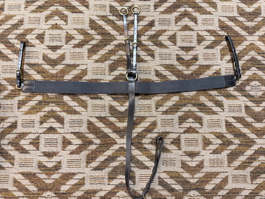 Pessoa Black Elastic Breastplate