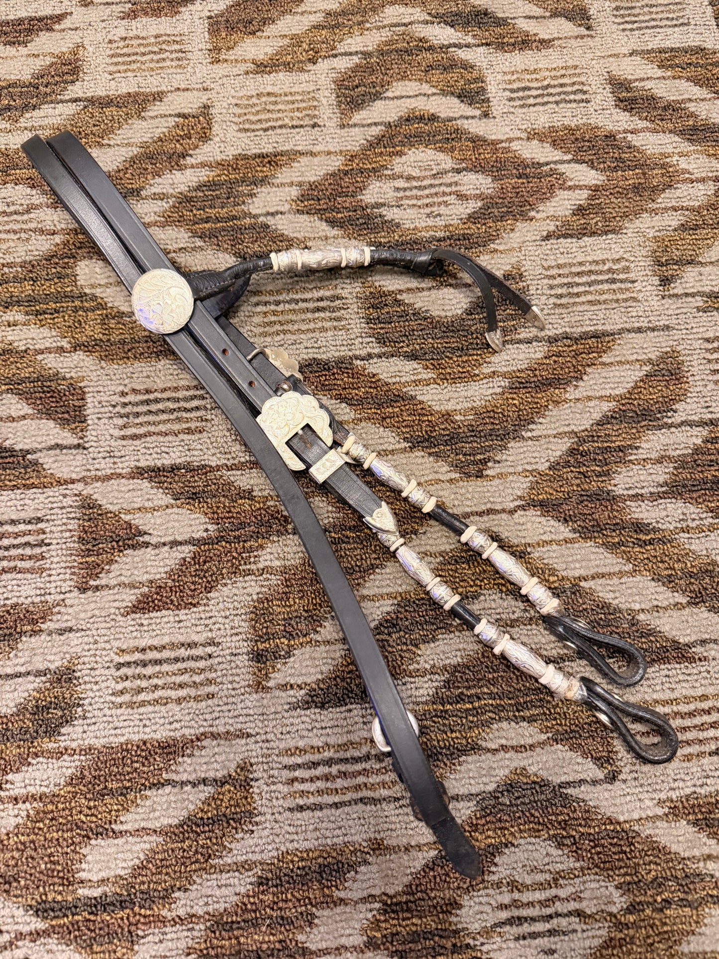 Black and Silver Rolled Show Headstall w/ Matching Reins