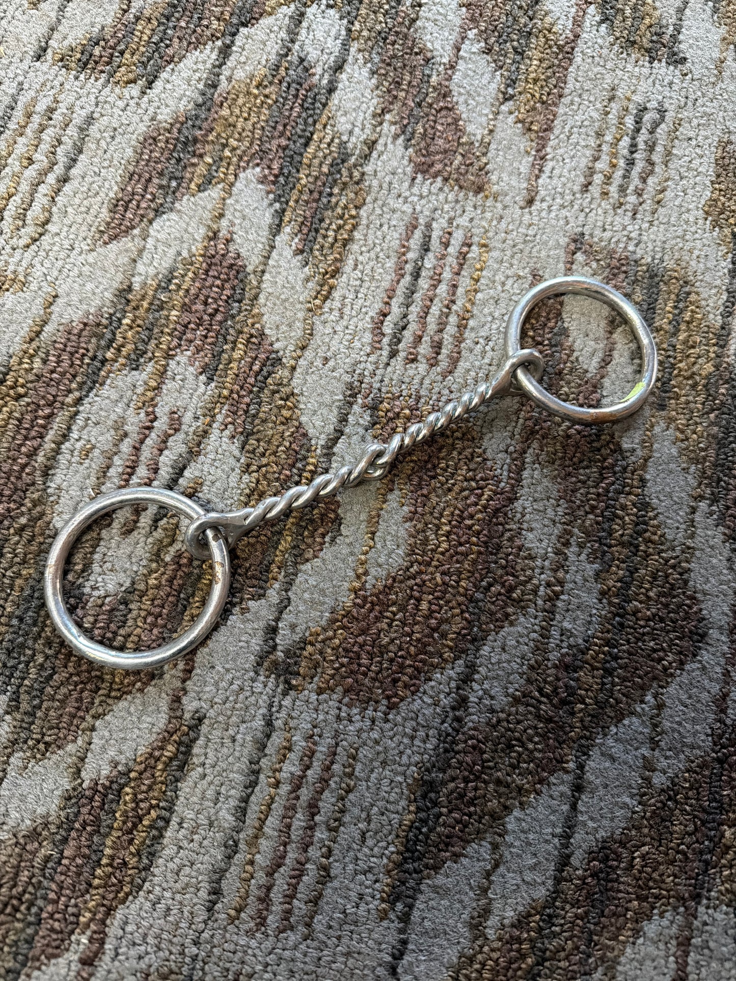 Twisted Loose Ring - 5”