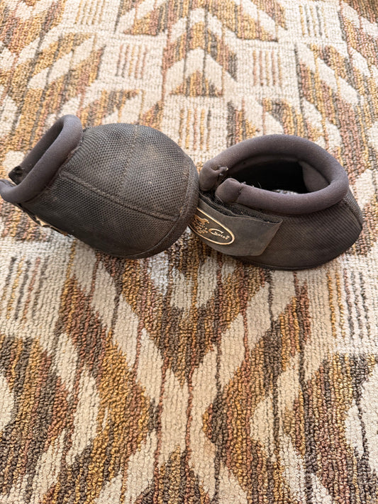 Professionals Choice Medium No Turn Bell Boots