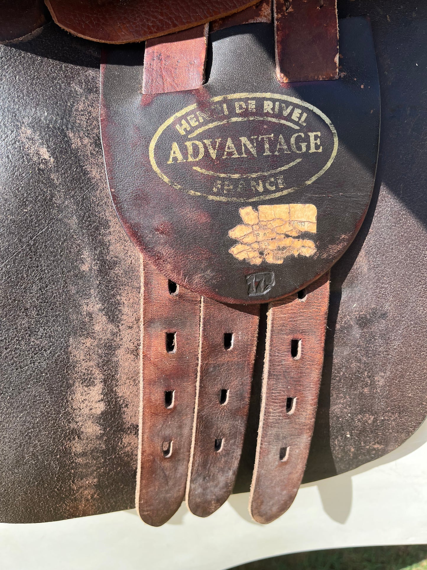 HDR Advantage Close Contact Saddle