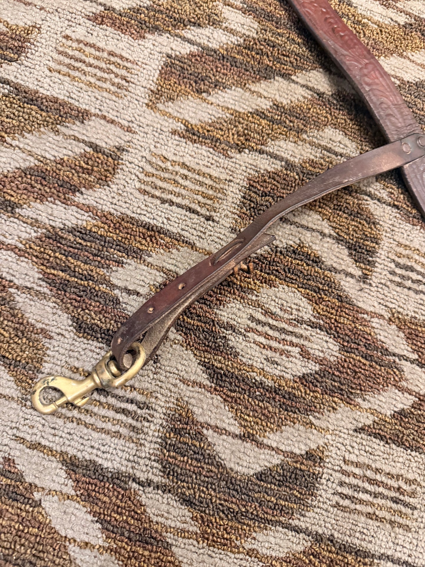 Leather Tooled Back Cinch