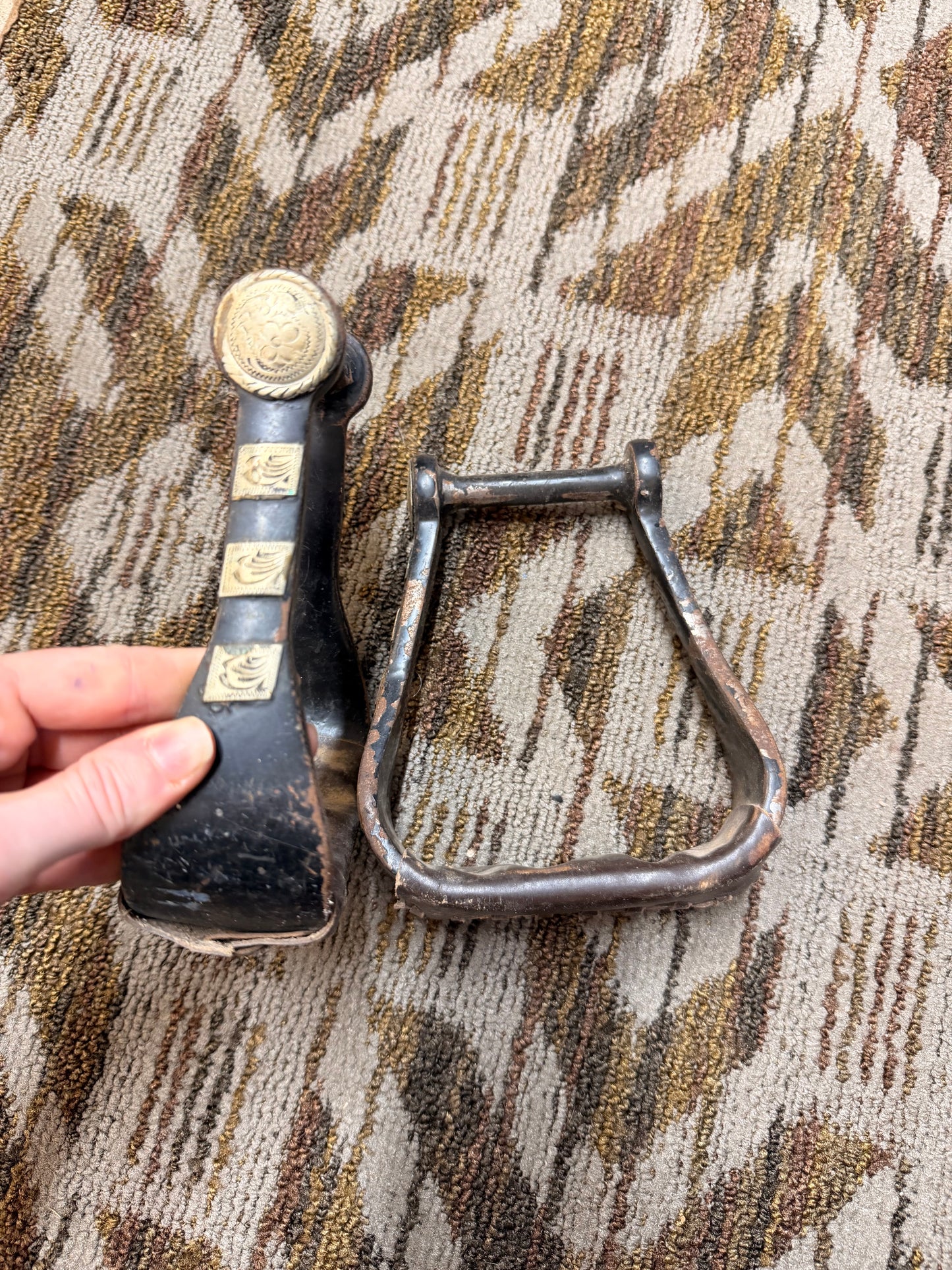 Metal Stirrups w/ Silver