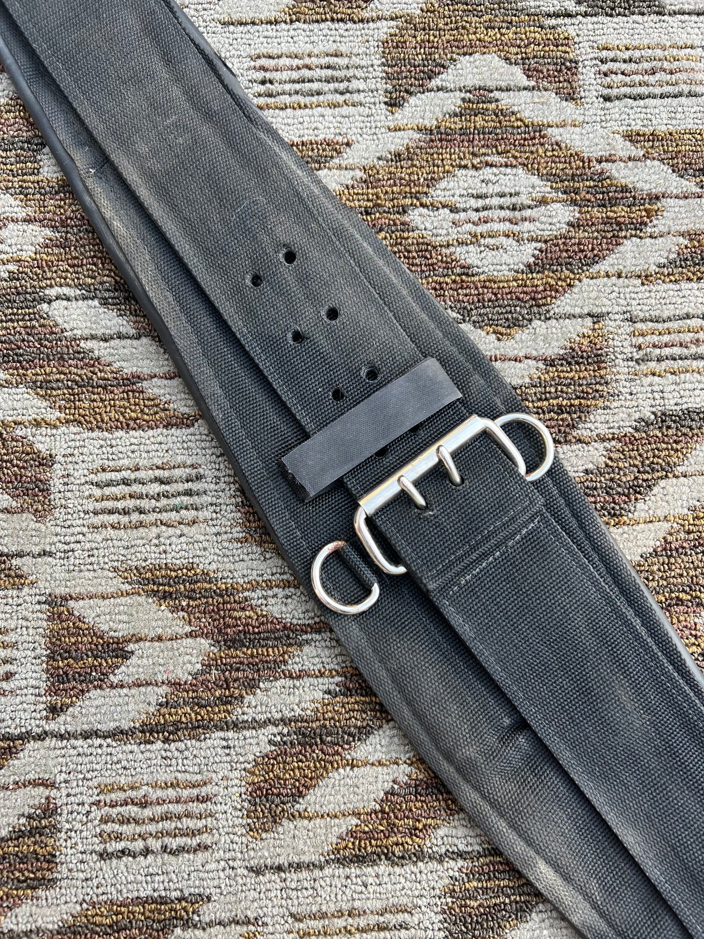 Adjustable Neoprene Cinch - 33”/39”