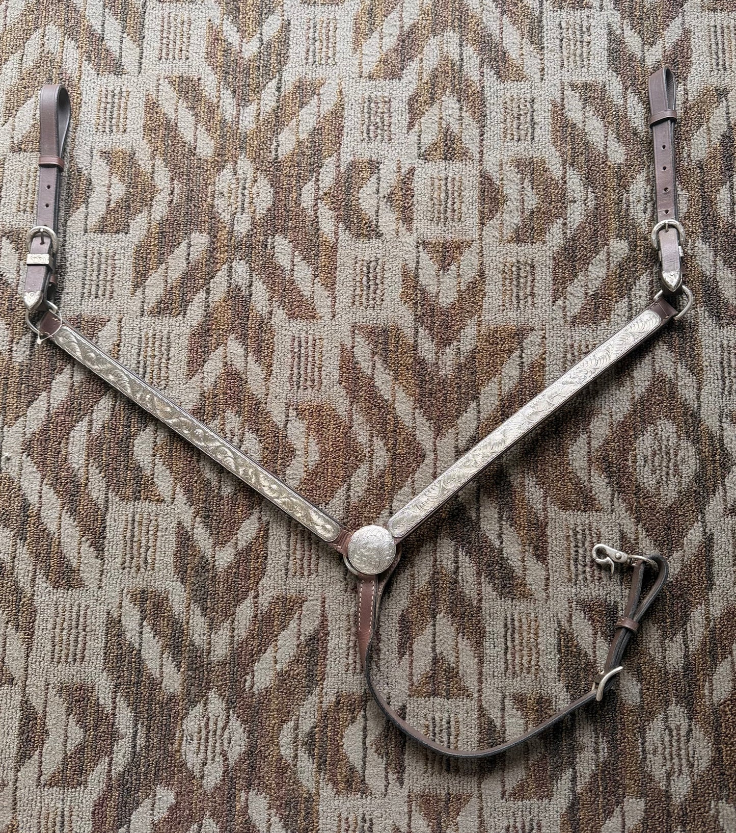 Silver Show Breastcollar