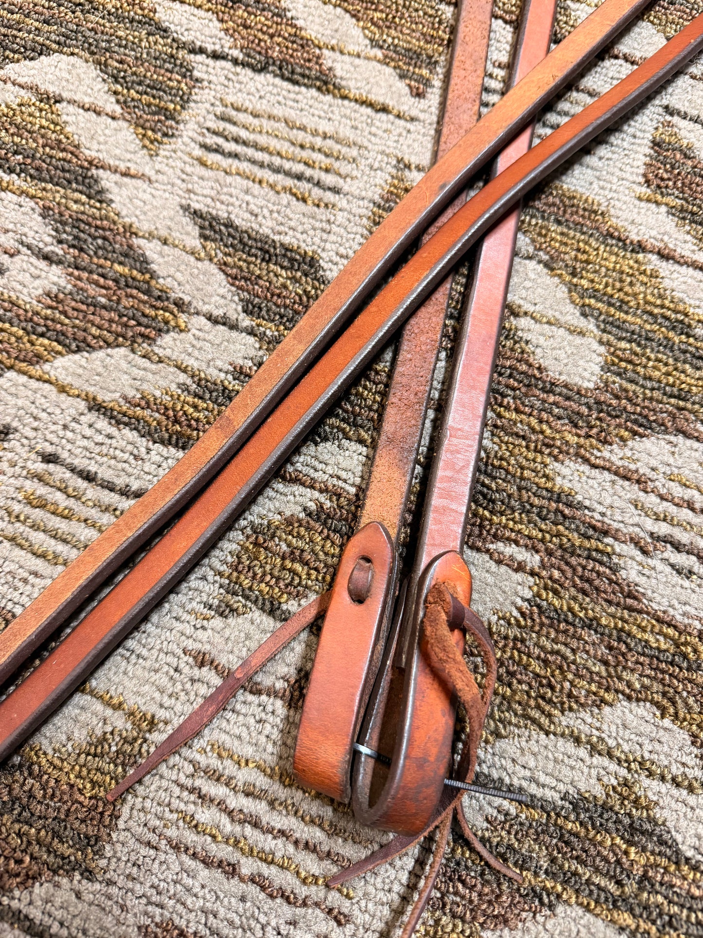 Medium Oil Split Reins