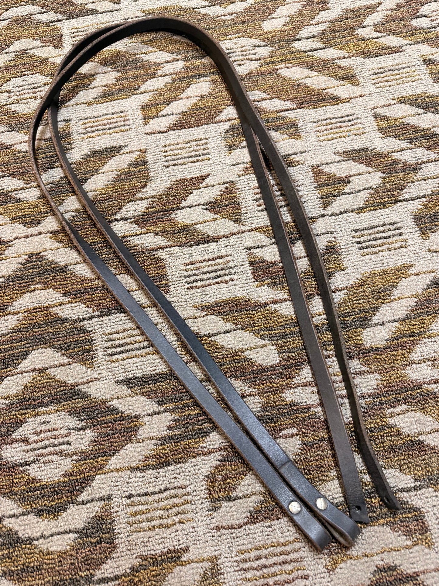 Dark Oil Split Reins