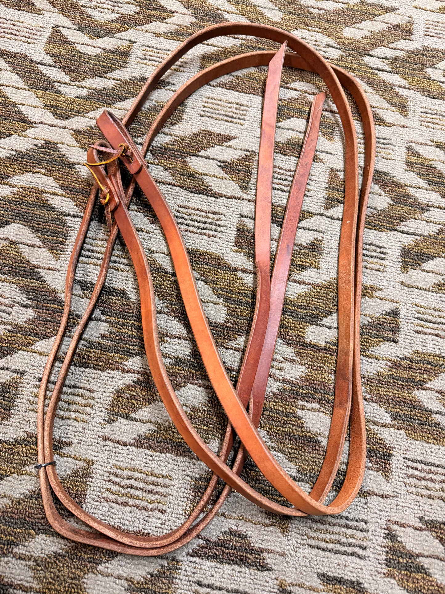 Medium Oil Split Reins