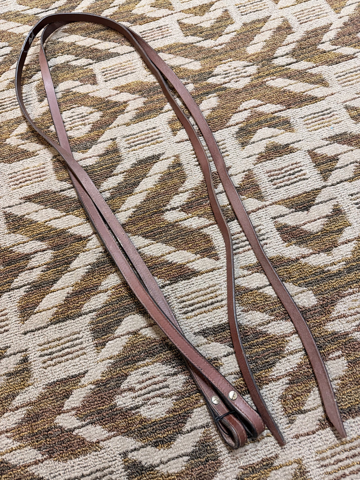 Dark Oil Split Reins