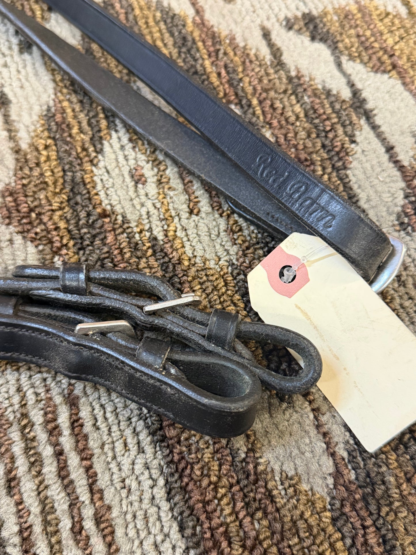 Red Barn Black Rubber Reins