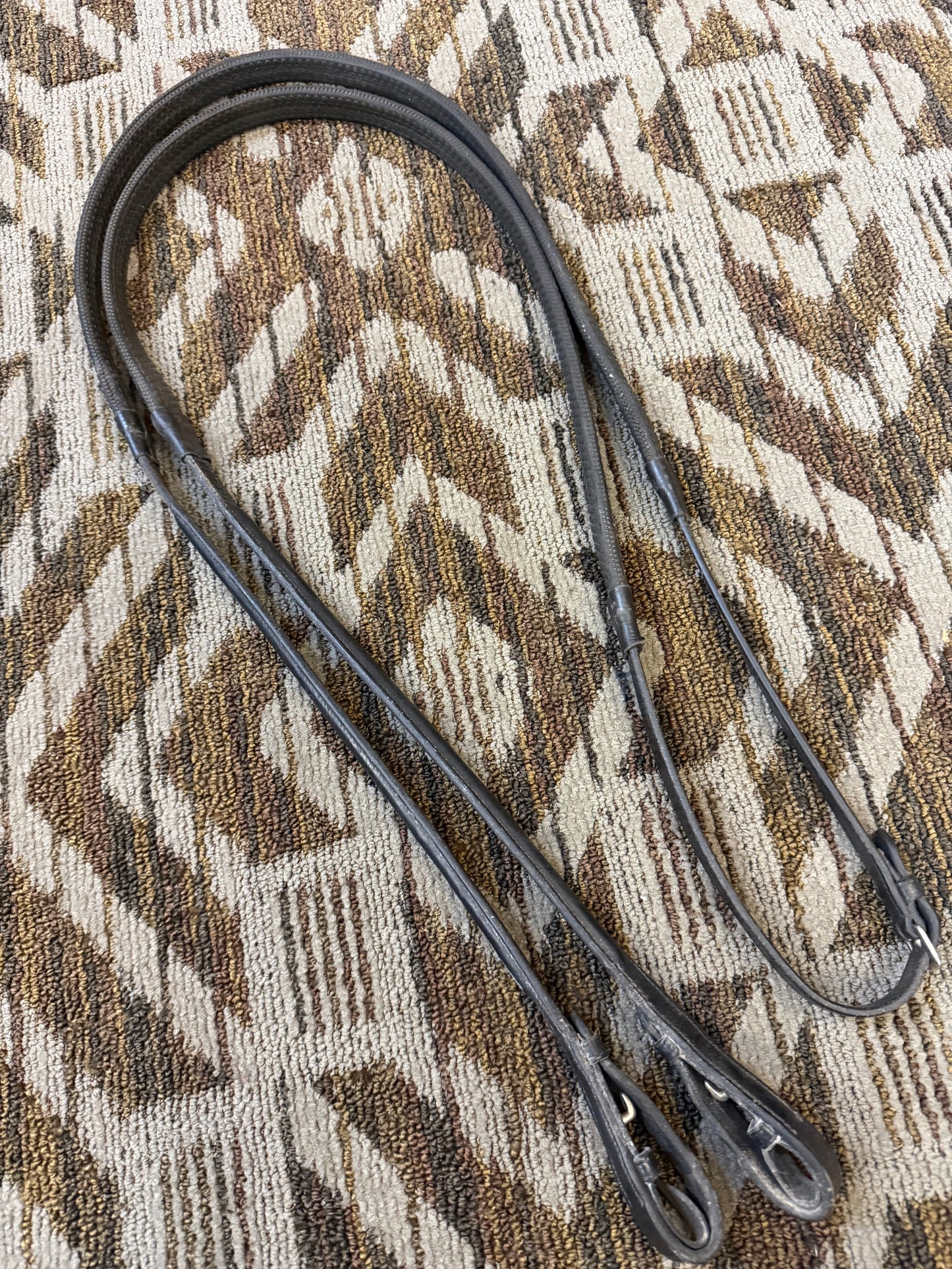 Black Raised Rubber Reins