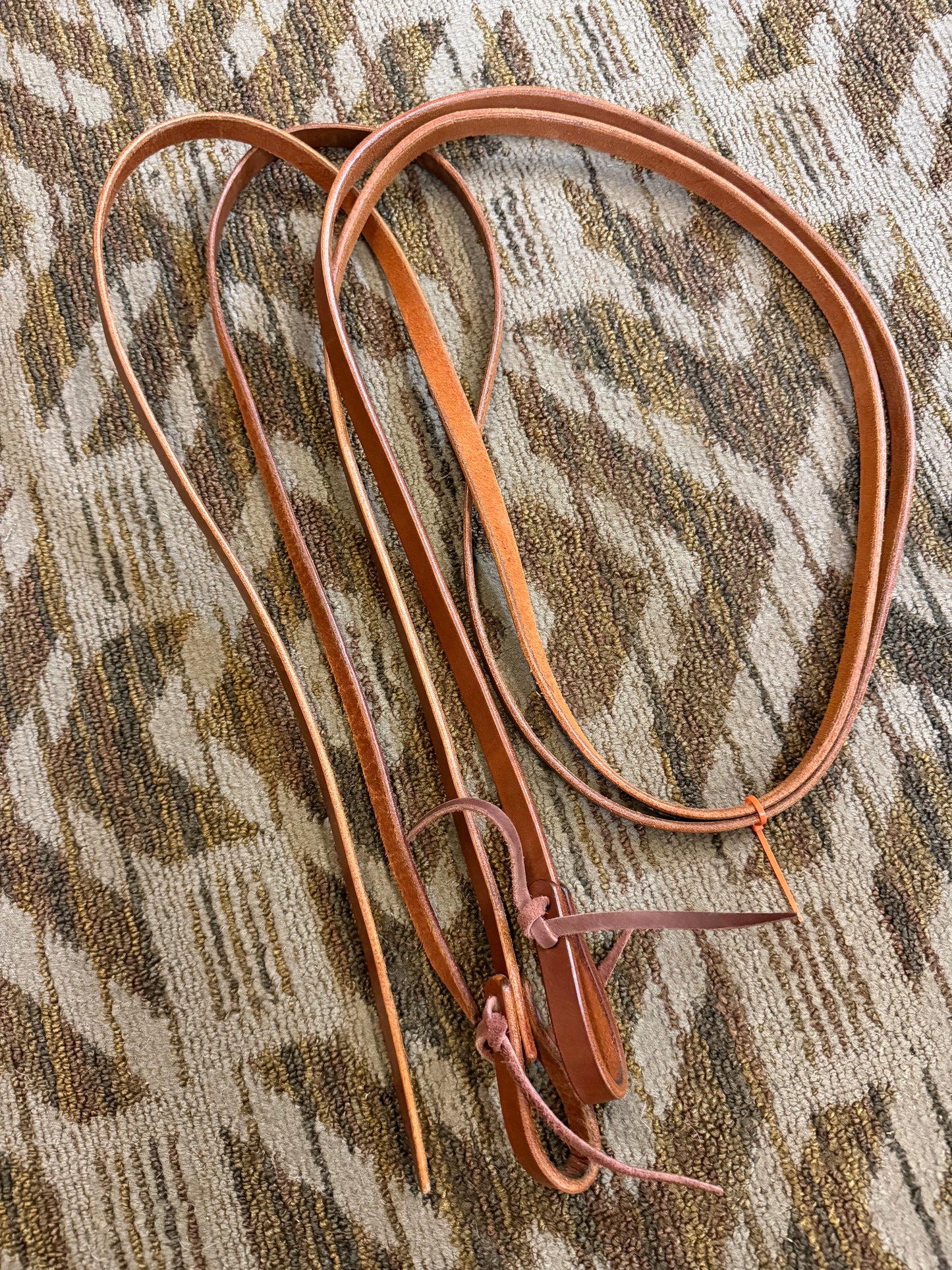 Medium Oil Split Reins