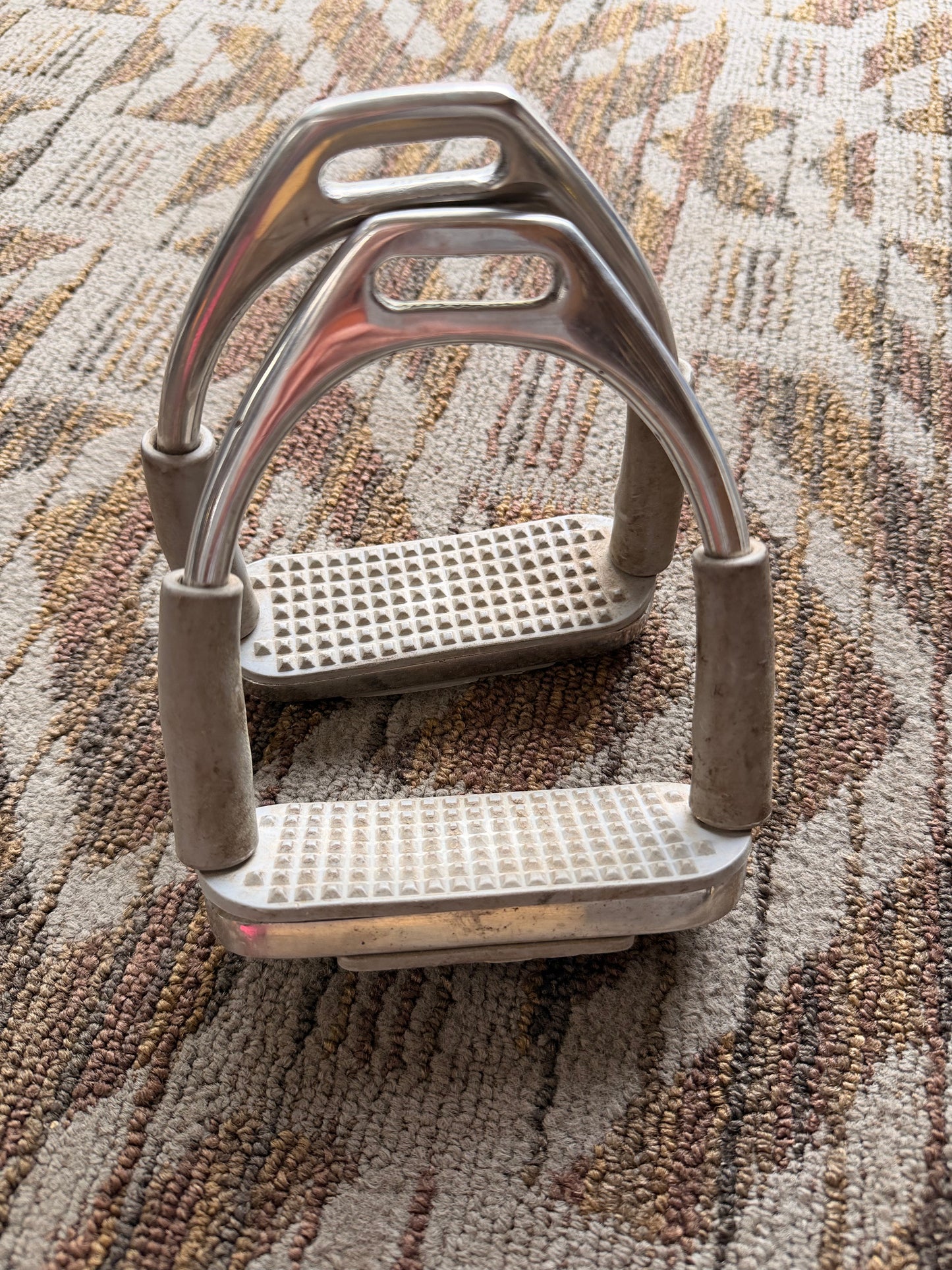 Jointed Stirrups