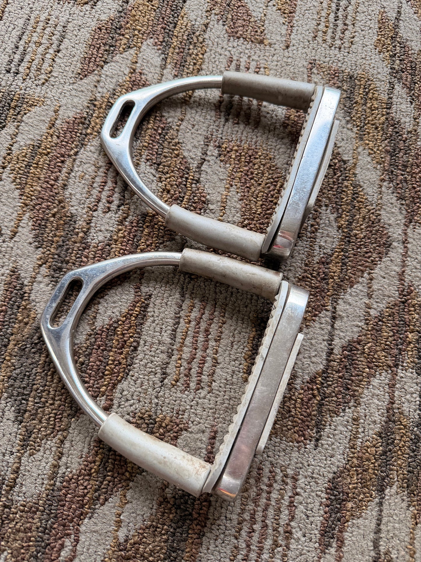 Jointed Stirrups